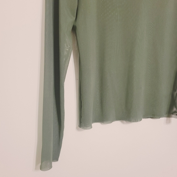 AFRM Los Angeles | Women's Long Sleeve Two Piece Green Skirt Set (Size Large/XL) - Picture 4 of 16